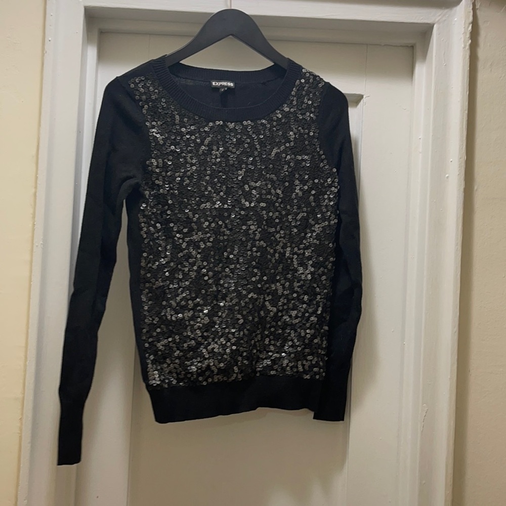Nice Sweater. Excellent condition.